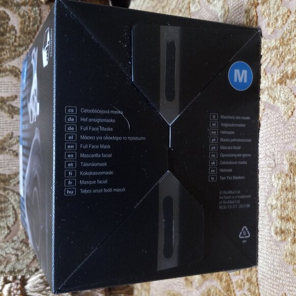 AirTouch F20 Full Face with Headgear(Medium, New-In Box) - Picture 5 of 8